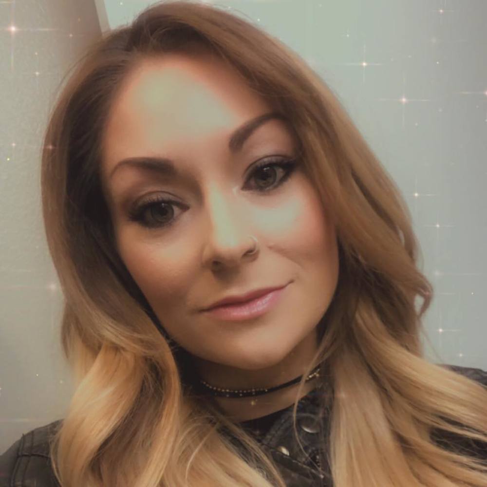 Meet your Posher, Tina
